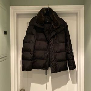 Black Y2K puffer with detachable faux fur collar lining